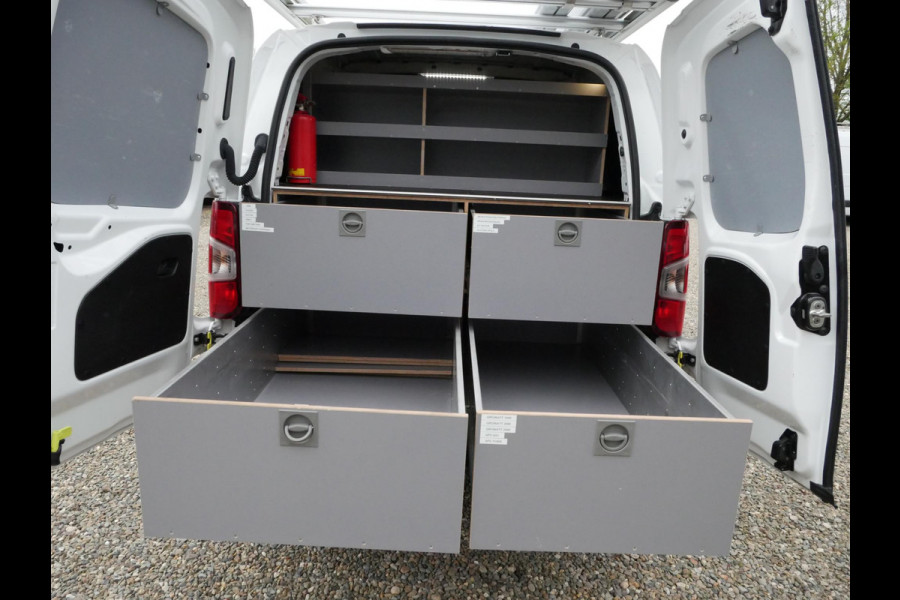 Opel Combo 1.5D 100PK, L2, Airco, 2 x Schuifdeur, Inrichting