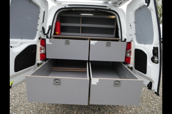 Opel Combo 1.5D 100PK, L2, Airco, 2 x Schuifdeur, Inrichting