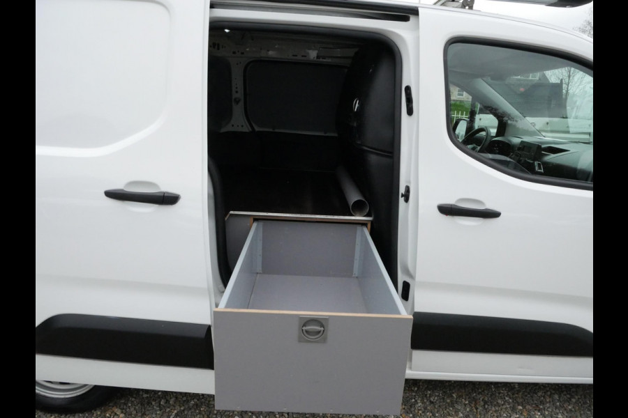 Opel Combo 1.5D 100PK, L2, Airco, 2 x Schuifdeur, Inrichting