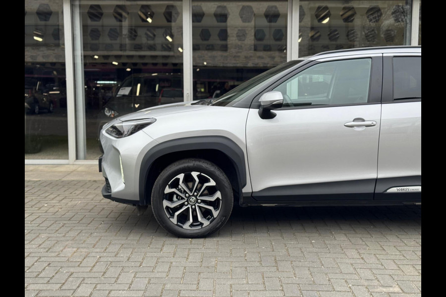 Toyota Yaris Cross 1.5 Hybrid First Edition Plus | Stoel + Stuurverwarming, Groot scherm, Keyless, 17 inch, Apple CarPlay/Android Auto