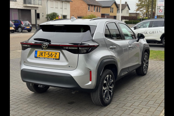 Toyota Yaris Cross 1.5 Hybrid First Edition Plus | Stoel + Stuurverwarming, Groot scherm, Keyless, 17 inch, Apple CarPlay/Android Auto