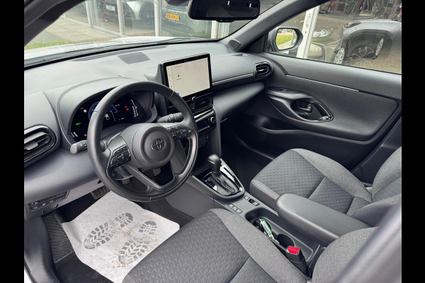 Toyota Yaris Cross 1.5 Hybrid First Edition Plus | Stoel + Stuurverwarming, Groot scherm, Keyless, 17 inch, Apple CarPlay/Android Auto