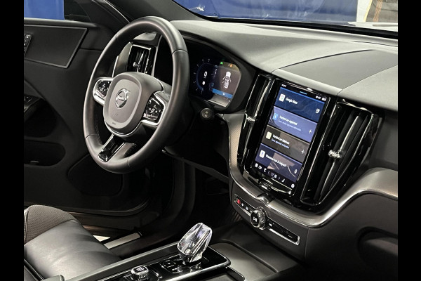 Volvo XC60 2.0 T6 Plug-in hybrid AWD Plus Dark Long range | Adapt. cruise | Open dak | Stuur-/stoelverwarming | Achteruitrij camera