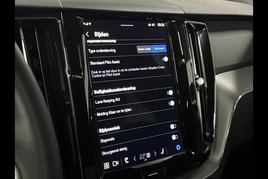 Volvo XC60 2.0 T6 Plug-in hybrid AWD Plus Dark Long range | Adapt. cruise | Open dak | Stuur-/stoelverwarming | Achteruitrij camera