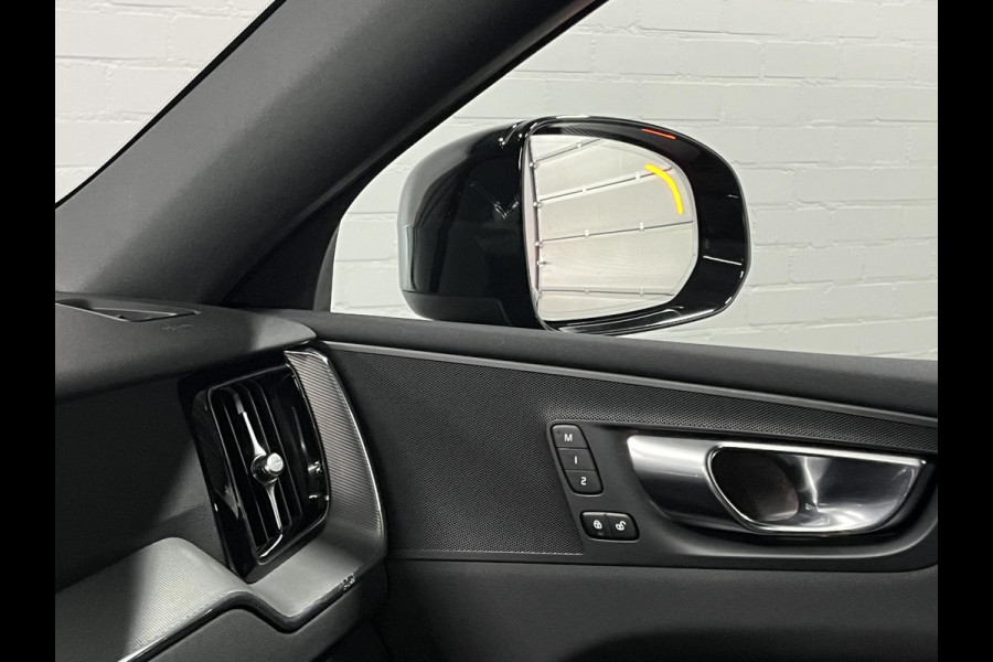 Volvo XC60 2.0 T6 Plug-in hybrid AWD Plus Dark Long range | Adapt. cruise | Open dak | Stuur-/stoelverwarming | Achteruitrij camera