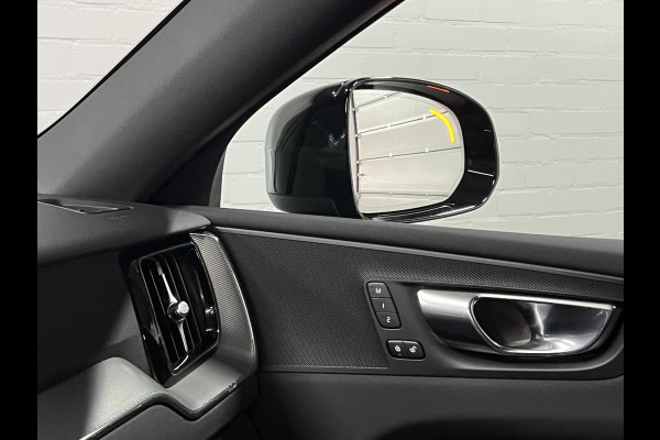 Volvo XC60 2.0 T6 Plug-in hybrid AWD Plus Dark Long range | Adapt. cruise | Open dak | Stuur-/stoelverwarming | Achteruitrij camera