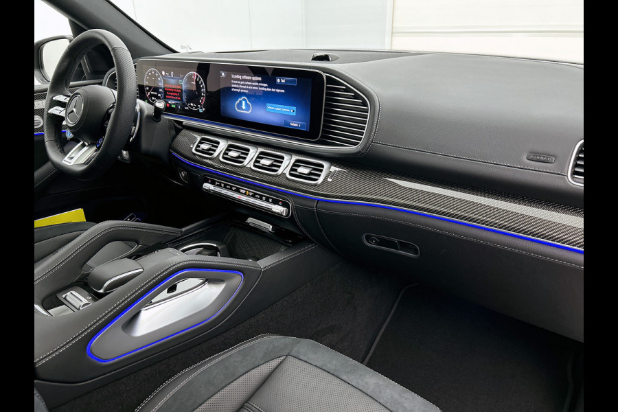 Mercedes-Benz GLE AMG 53 Hybrid 4MATIC+ Night Edition Premium Plus | Remklauwen Rood | Winterpakket | Sierelementen AMG carbon | Magic Vision Control | Trekhaak | 22 inch kruisspaaks AMG-velgen | Verlichte treeplanken |