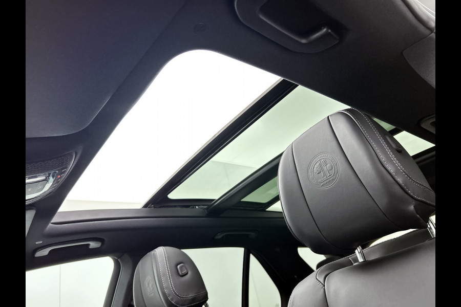 Mercedes-Benz GLE AMG 53 Hybrid 4MATIC+ Night Edition Premium Plus | Remklauwen Rood | Winterpakket | Sierelementen AMG carbon | Magic Vision Control | Trekhaak | 22 inch kruisspaaks AMG-velgen | Verlichte treeplanken |