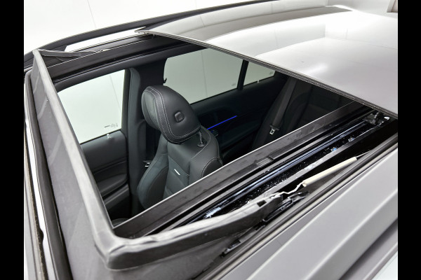 Mercedes-Benz GLE AMG 53 Hybrid 4MATIC+ Night Edition Premium Plus | Remklauwen Rood | Winterpakket | Sierelementen AMG carbon | Magic Vision Control | Trekhaak | 22 inch kruisspaaks AMG-velgen | Verlichte treeplanken |