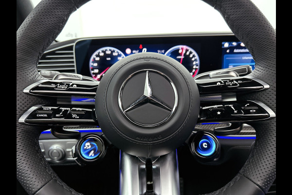 Mercedes-Benz GLE AMG 53 Hybrid 4MATIC+ Night Edition Premium Plus | Remklauwen Rood | Winterpakket | Sierelementen AMG carbon | Magic Vision Control | Trekhaak | 22 inch kruisspaaks AMG-velgen | Verlichte treeplanken |