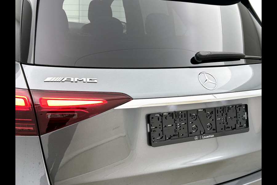 Mercedes-Benz GLE AMG 53 Hybrid 4MATIC+ Night Edition Premium Plus | Remklauwen Rood | Winterpakket | Sierelementen AMG carbon | Magic Vision Control | Trekhaak | 22 inch kruisspaaks AMG-velgen | Verlichte treeplanken |