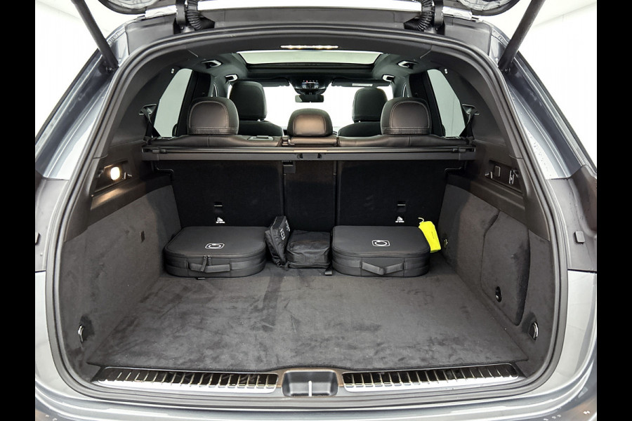 Mercedes-Benz GLE AMG 53 Hybrid 4MATIC+ Night Edition Premium Plus | Remklauwen Rood | Winterpakket | Sierelementen AMG carbon | Magic Vision Control | Trekhaak | 22 inch kruisspaaks AMG-velgen | Verlichte treeplanken |