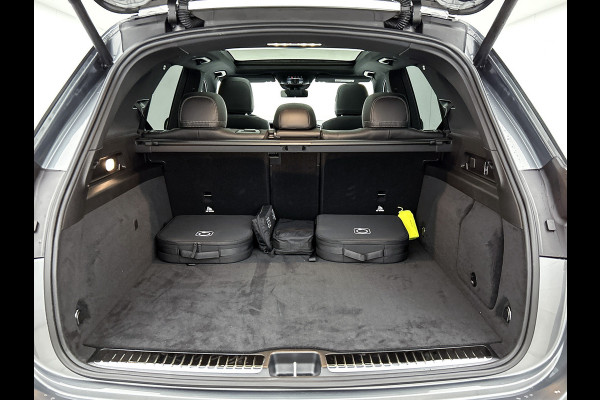Mercedes-Benz GLE AMG 53 Hybrid 4MATIC+ Night Edition Premium Plus | Remklauwen Rood | Winterpakket | Sierelementen AMG carbon | Magic Vision Control | Trekhaak | 22 inch kruisspaaks AMG-velgen | Verlichte treeplanken |