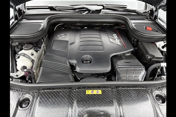 Mercedes-Benz GLE AMG 53 Hybrid 4MATIC+ Night Edition Premium Plus | Remklauwen Rood | Winterpakket | Sierelementen AMG carbon | Magic Vision Control | Trekhaak | 22 inch kruisspaaks AMG-velgen | Verlichte treeplanken |