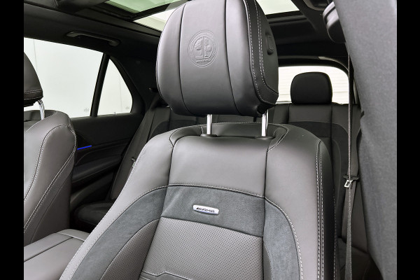 Mercedes-Benz GLE AMG 53 Hybrid 4MATIC+ Night Edition Premium Plus | Remklauwen Rood | Winterpakket | Sierelementen AMG carbon | Magic Vision Control | Trekhaak | 22 inch kruisspaaks AMG-velgen | Verlichte treeplanken |