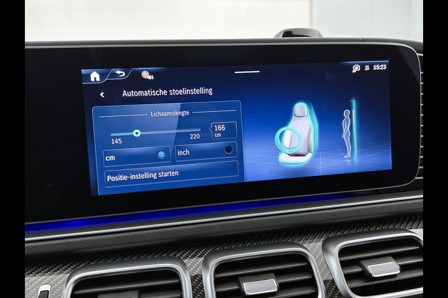 Mercedes-Benz GLE AMG 53 Hybrid 4MATIC+ Night Edition Premium Plus | Remklauwen Rood | Winterpakket | Sierelementen AMG carbon | Magic Vision Control | Trekhaak | 22 inch kruisspaaks AMG-velgen | Verlichte treeplanken |