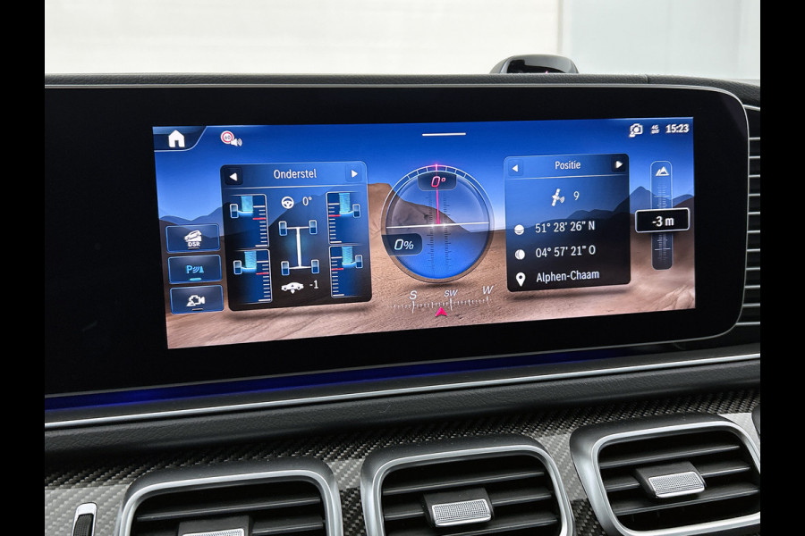 Mercedes-Benz GLE AMG 53 Hybrid 4MATIC+ Night Edition Premium Plus | Remklauwen Rood | Winterpakket | Sierelementen AMG carbon | Magic Vision Control | Trekhaak | 22 inch kruisspaaks AMG-velgen | Verlichte treeplanken |