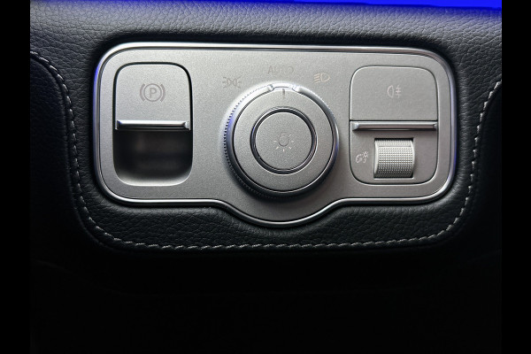 Mercedes-Benz GLE AMG 53 Hybrid 4MATIC+ Night Edition Premium Plus | Remklauwen Rood | Winterpakket | Sierelementen AMG carbon | Magic Vision Control | Trekhaak | 22 inch kruisspaaks AMG-velgen | Verlichte treeplanken |