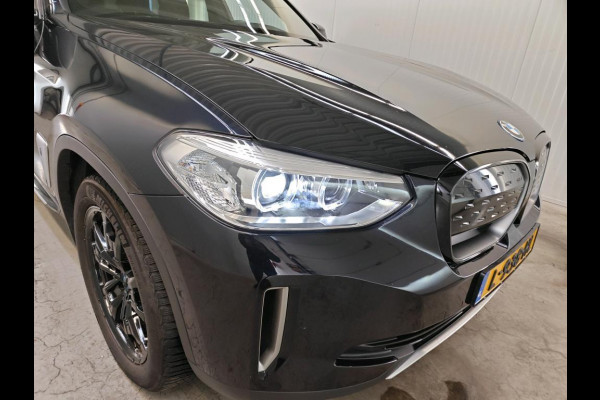 BMW iX3 Executive 80 kWh NL-AUTO SHADOW LINE | PANODAK | LEDER