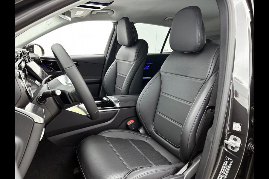 Mercedes-Benz GLC 300e 4MATIC Business Solution Luxury | Advanced pakket | Trekhaak | Sierdelen ruitlook zilvergrijs | Smartphone-integratie | Stoelverwarming | Sfeerverlichting | Warmtewerend, donkergetint glas |