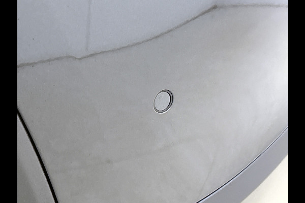 Mercedes-Benz GLC 300e 4MATIC Business Solution Luxury | Advanced pakket | Trekhaak | Sierdelen ruitlook zilvergrijs | Smartphone-integratie | Stoelverwarming | Sfeerverlichting | Warmtewerend, donkergetint glas |