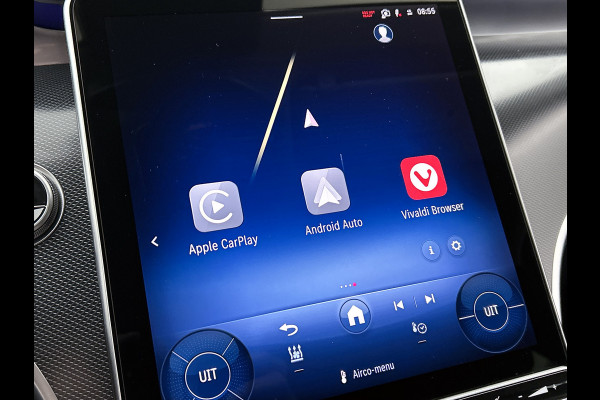 Mercedes-Benz GLC 300e 4MATIC Business Solution Luxury | Advanced pakket | Trekhaak | Sierdelen ruitlook zilvergrijs | Smartphone-integratie | Stoelverwarming | Sfeerverlichting | Warmtewerend, donkergetint glas |