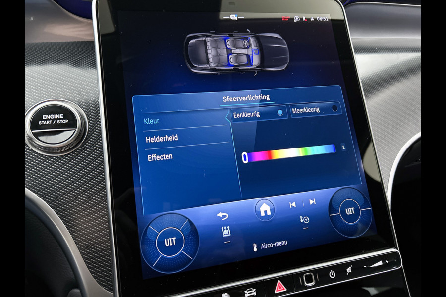 Mercedes-Benz GLC 300e 4MATIC Business Solution Luxury | Advanced pakket | Trekhaak | Sierdelen ruitlook zilvergrijs | Smartphone-integratie | Stoelverwarming | Sfeerverlichting | Warmtewerend, donkergetint glas |