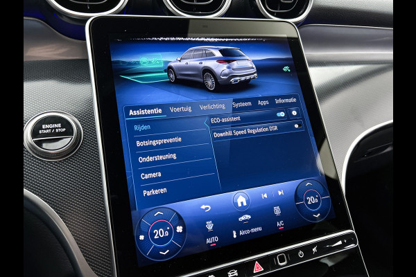 Mercedes-Benz GLC 300e 4MATIC Business Solution Luxury | Advanced pakket | Trekhaak | Sierdelen ruitlook zilvergrijs | Smartphone-integratie | Stoelverwarming | Sfeerverlichting | Warmtewerend, donkergetint glas |