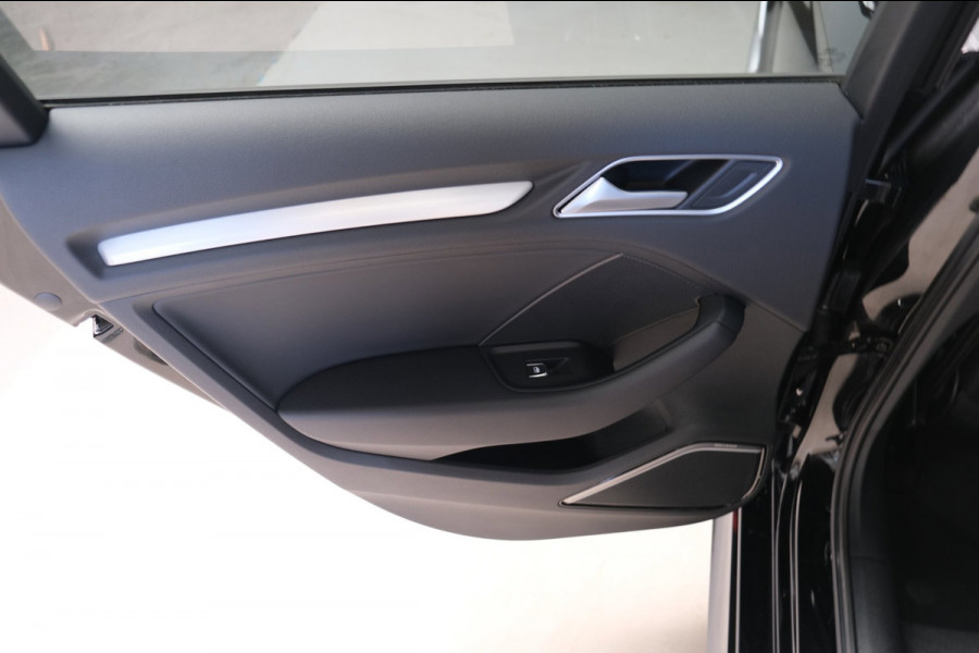 Audi A3 Limousine 35 TFSI CoD Advance Sport 2x S-Line Automaat - N.A.P. Airco, Cruise, PDC.