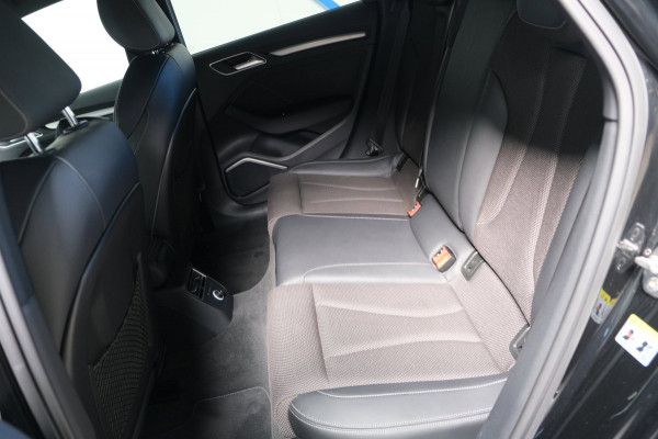 Audi A3 Limousine 35 TFSI CoD Advance Sport 2x S-Line Automaat - N.A.P. Airco, Cruise, PDC.