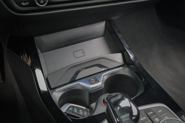 BMW 1-serie 118i High Executive M-Sport | HARMAN & KARDON | PANORAMADAK | SPORTSTOELEN VOLLEDER INTERIEUR | STOELVERWARMING | SFEERVERLICHTING | CRUISE CONTROL |