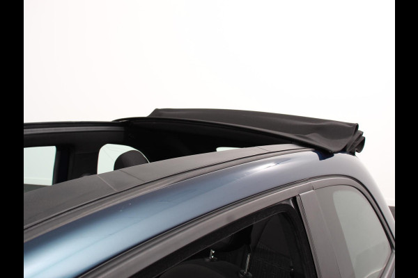 Fiat 500C 1.0 Hybrid Vita Cabrio Airco LED Parkeersensoren achter Cruise control Radio Apple Carplay/ Android Auto