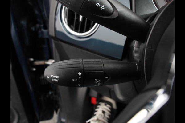 Fiat 500C 1.0 Hybrid Vita Cabrio Airco LED Parkeersensoren achter Cruise control Radio Apple Carplay/ Android Auto