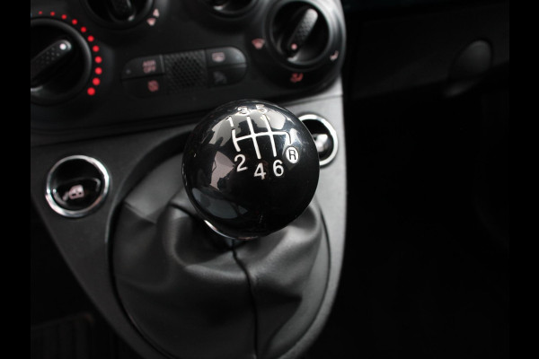 Fiat 500C 1.0 Hybrid Vita Cabrio Airco LED Parkeersensoren achter Cruise control Radio Apple Carplay/ Android Auto