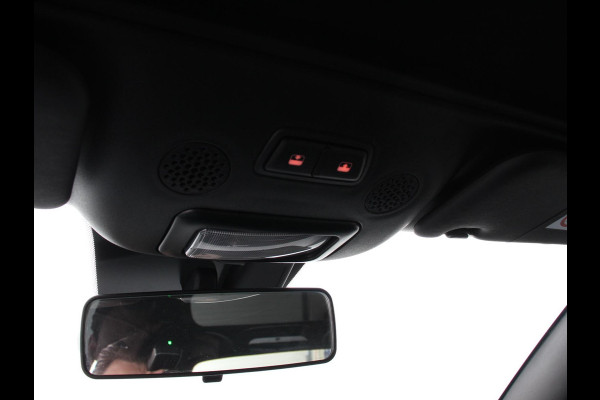 Fiat 500C 1.0 Hybrid Vita Cabrio Airco LED Parkeersensoren achter Cruise control Radio Apple Carplay/ Android Auto