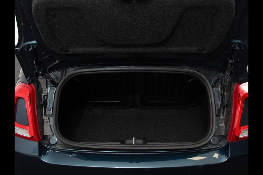 Fiat 500C 1.0 Hybrid Vita Cabrio Airco LED Parkeersensoren achter Cruise control Radio Apple Carplay/ Android Auto