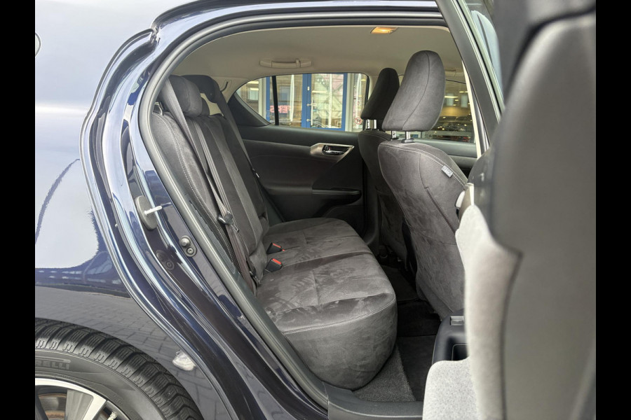 Lexus CT 200h Ultimate Edition 136pk | Achteruitrijcamera | Climate Control | Xenon | PDC |