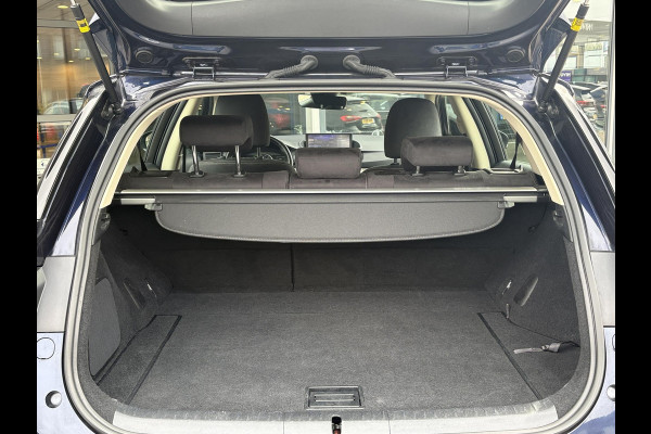 Lexus CT 200h Ultimate Edition 136pk | Achteruitrijcamera | Climate Control | Xenon | PDC |