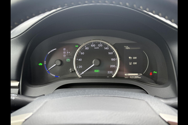 Lexus CT 200h Ultimate Edition 136pk | Achteruitrijcamera | Climate Control | Xenon | PDC |
