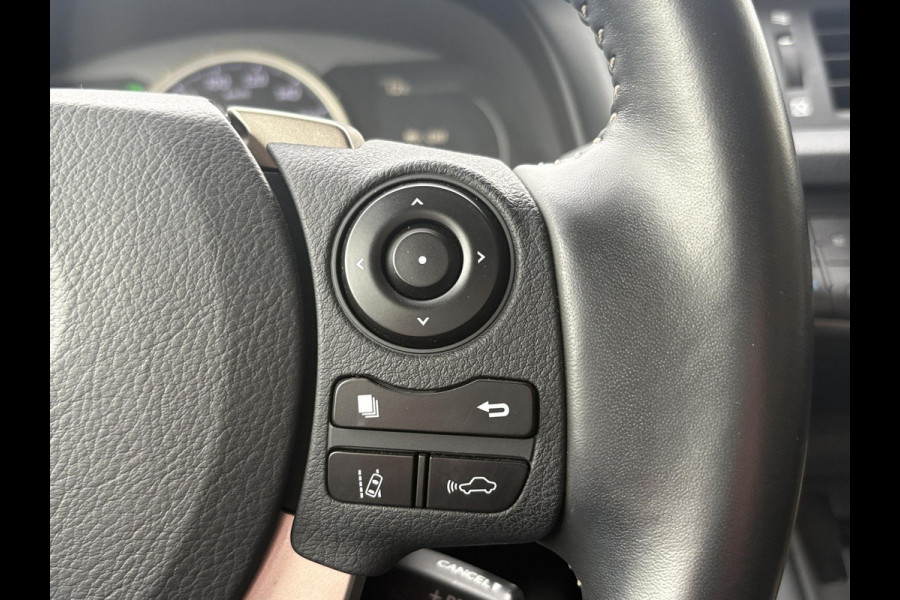 Lexus CT 200h Ultimate Edition 136pk | Achteruitrijcamera | Climate Control | Xenon | PDC |