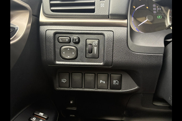 Lexus CT 200h Ultimate Edition 136pk | Achteruitrijcamera | Climate Control | Xenon | PDC |