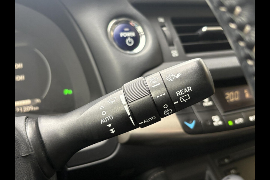 Lexus CT 200h Ultimate Edition 136pk | Achteruitrijcamera | Climate Control | Xenon | PDC |