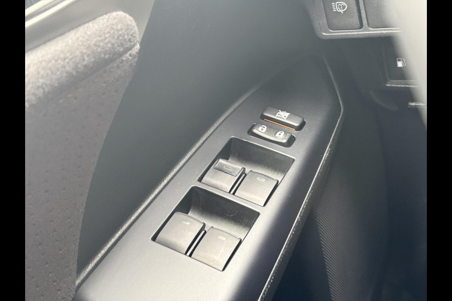 Lexus CT 200h Ultimate Edition 136pk | Achteruitrijcamera | Climate Control | Xenon | PDC |