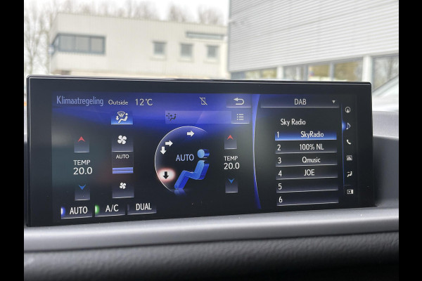 Lexus CT 200h Ultimate Edition 136pk | Achteruitrijcamera | Climate Control | Xenon | PDC |