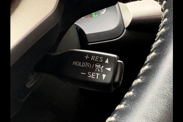 Lexus CT 200h Ultimate Edition 136pk | Achteruitrijcamera | Climate Control | Xenon | PDC |