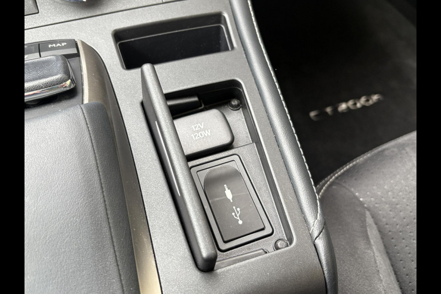 Lexus CT 200h Ultimate Edition 136pk | Achteruitrijcamera | Climate Control | Xenon | PDC |