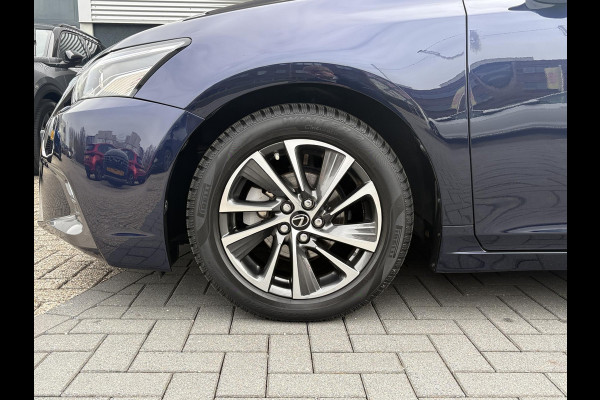 Lexus CT 200h Ultimate Edition 136pk | Achteruitrijcamera | Climate Control | Xenon | PDC |