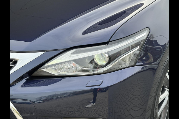 Lexus CT 200h Ultimate Edition 136pk | Achteruitrijcamera | Climate Control | Xenon | PDC |