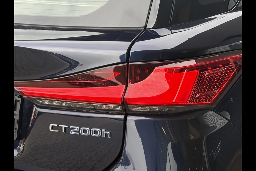 Lexus CT 200h Ultimate Edition 136pk | Achteruitrijcamera | Climate Control | Xenon | PDC |