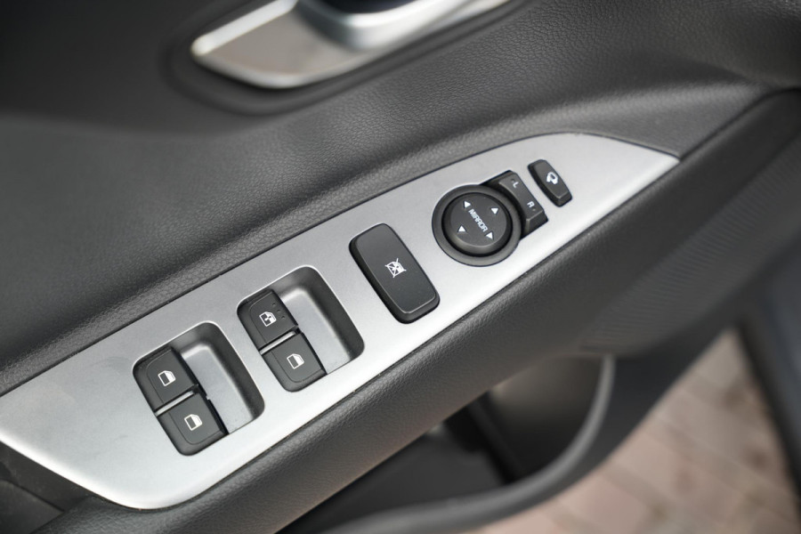 Kia Rio 1.0 T-GDi MHEV DynamicLine Schuifdak GT Line Airco Clima Cruise Leer/Stof